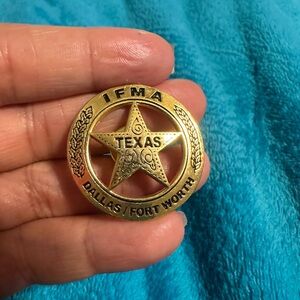 Gold Texas IFMA Badge